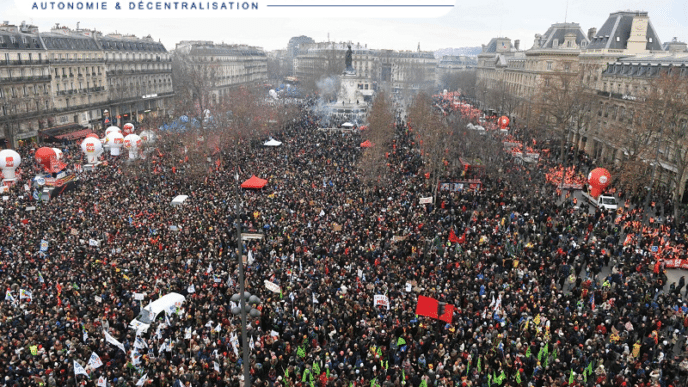 Le programme de réforme des retraites et des pensions du président Macron a déclenché les manifestations de masse, les grèves et les émeutes attendues dans les rues de France.