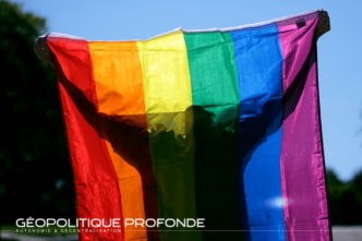 Durant 3 ans, le gouvernement américain a accordé plus de 1 100 subventions pour financer des projets LGBT dans le monde entier.