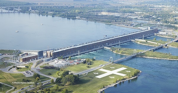 La centrale Beauharnois comporte 26 turbines Francis et 10 turbines hélices. Elle est au fil de l'eau.